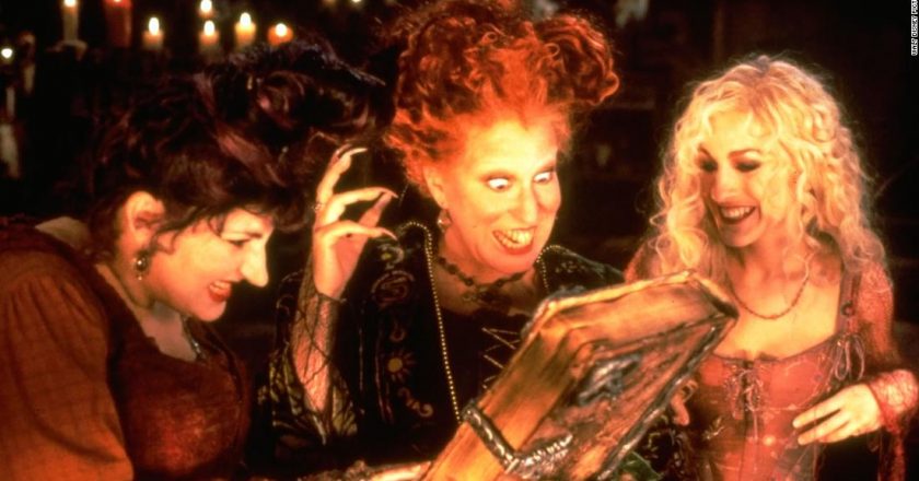 Bette Midler, Sarah Jessica Parker and Kathy Najimy reunite for Hocus Pocus reunion alongside Meryl Streep and more – CNN