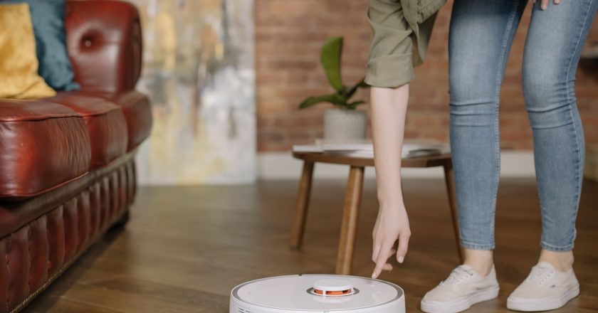 Roomba spying on you? Robot vacuum cleaners can be hacked to record sound inside homes – Study Finds