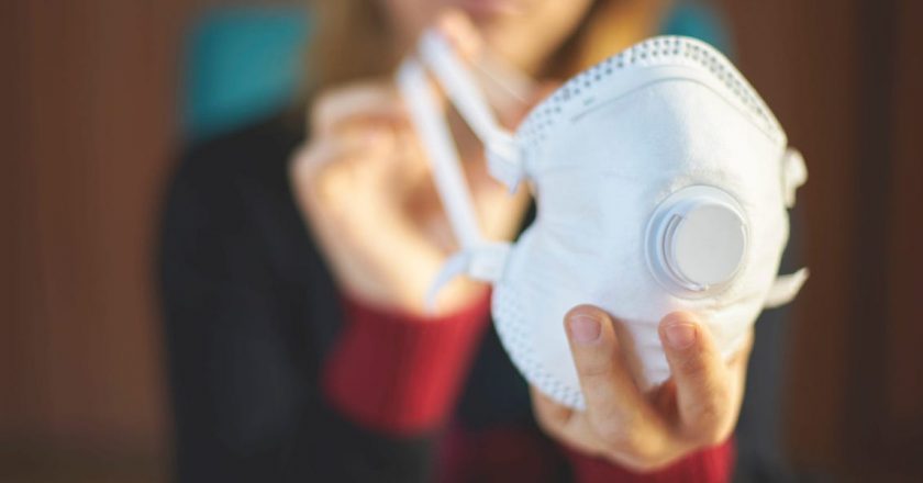 Respirators are more effective than surgical masks at protecting against infection — heres how they work and who should wear them – msnNOW