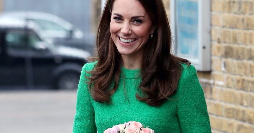 Queen Elizabeth Is On Her Knees Thanking God for Kate Middleton, Says Royal Expert – Showbiz Cheat Sheet