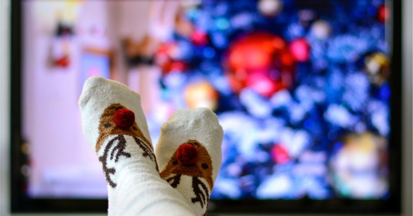 Get Paid $2,500 to Watch 25 Holiday Movies – Lifehacker