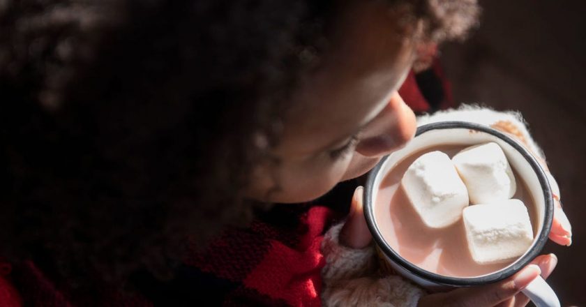 A cup of tea or hot cocoa is good for your brain, according to science – Insider – INSIDER