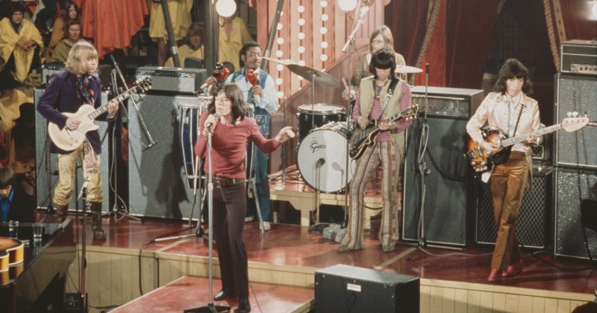 Watch The Rolling Stones performing ‘Sympathy for the Devil’ live for the first time – NME