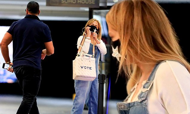 Jennifer Lopez grabs dinner with Alex Rodriguez while carrying Coach Vote tote – Daily Mail