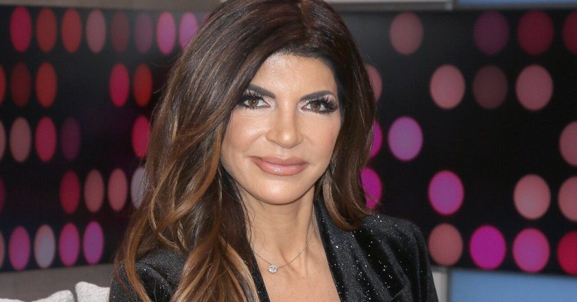 Teresa Giudice Says Shes ‘Excited to Reveal My New Boyfriend’ After Finalizing Divorce from Ex Joe – Yahoo Entertainment