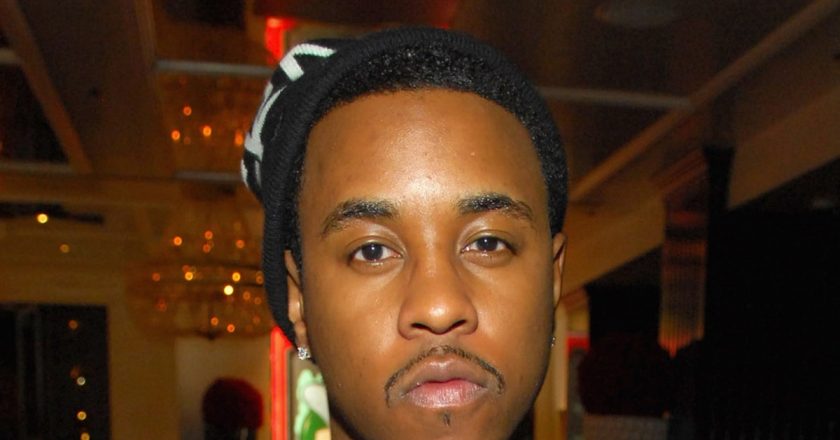 Singer Jeremih Hospitalized in ICU with COVID-19, On a Ventilator – TMZ