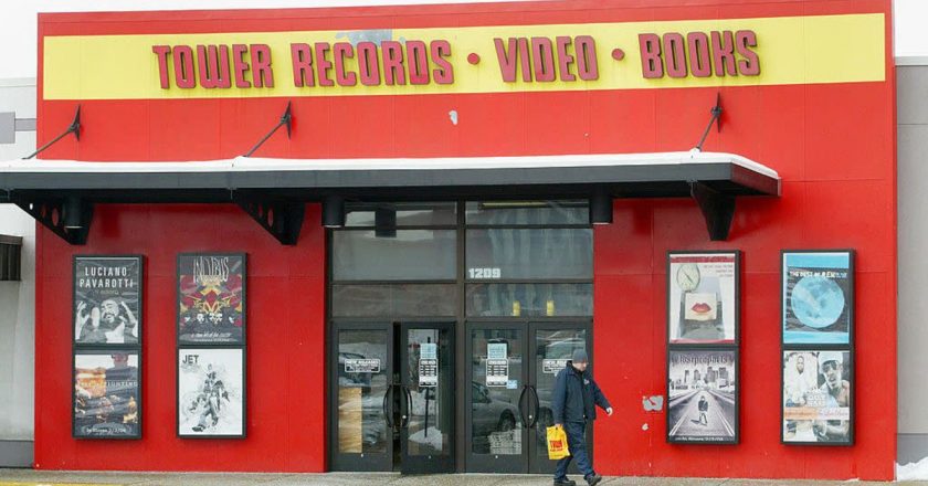 Tower Records Rockets From the Tomb – Gizmodo