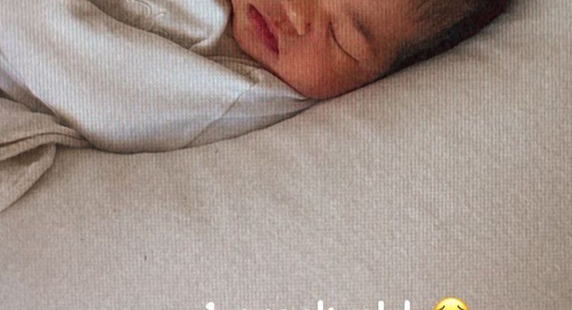 Kylie Jenner Shares Never-Before-Seen Photo of Daughter Stormi 1 Week After Her Birth – Yahoo Entertainment