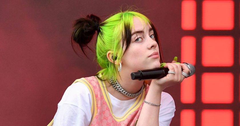 Billie Eilish Reacts to Losing 100k Followers Just for Posting Drawings of Some Breasts – Cosmopolitan.com