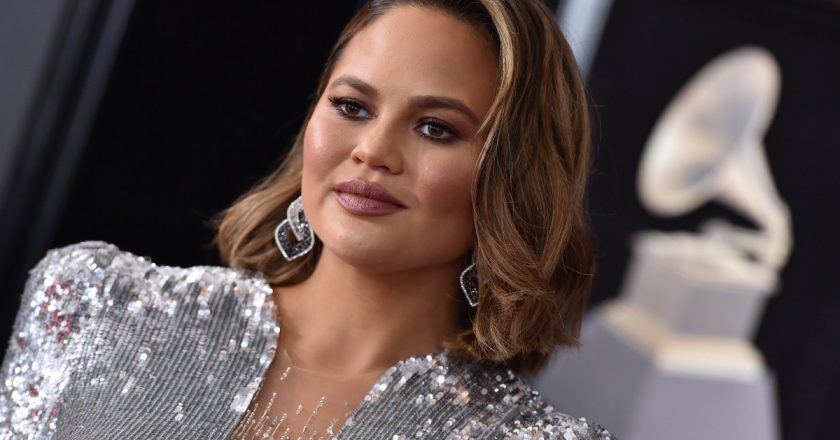 Chrissy Teigen is four weeks sober – Page Six