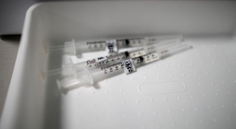 California nurse tests positive over a week after receiving Pfizer COVID-19 vaccine: ABC – Reuters India