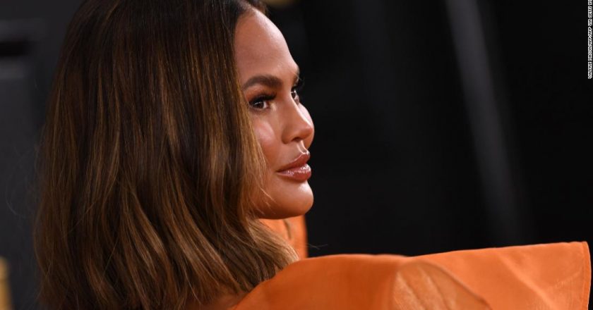 Chrissy Teigen tells fans shes four weeks sober – CNN