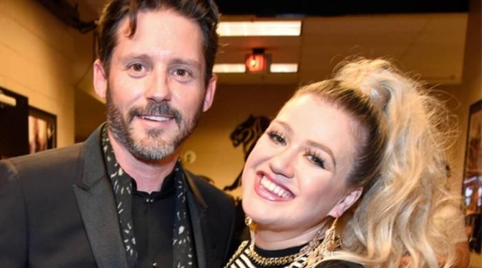 Kelly Clarkson speaks out about ‘horrible divorce and why she walked away – The News International