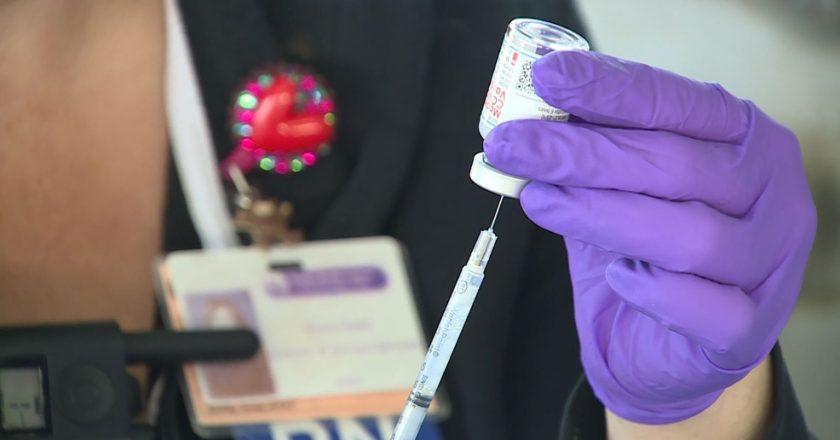 CCSD educators will soon be eligible to register for COVID-19 vaccine, memo says – News3LV