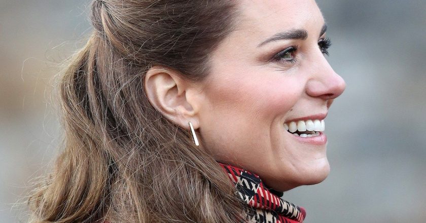 Why Kate Middletons Relationship With the Queen Is “Stronger Than Ever” – Yahoo Lifestyle