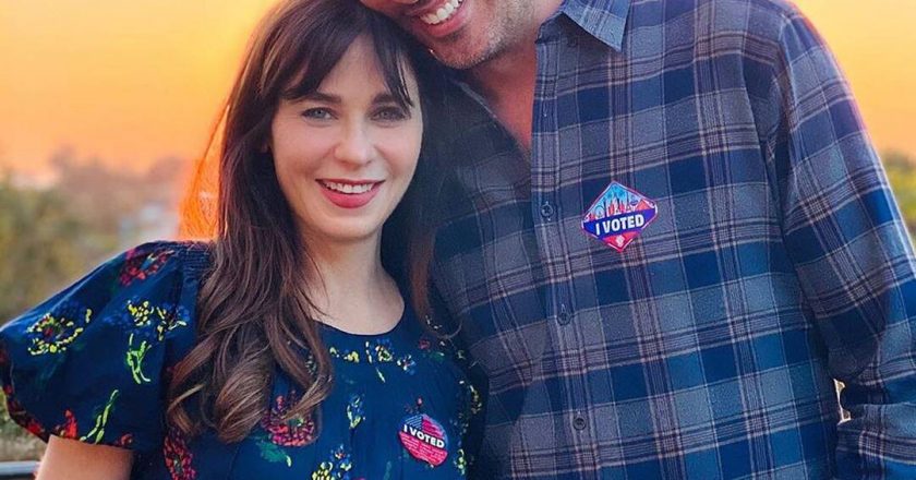 Zooey Deschanel Gushes Over Boyfriend Jonathan Scott and Calls Him Her “2020 MVP” – E! NEWS