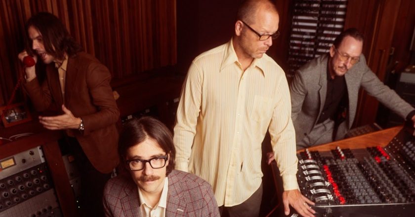 Watch Weezer’s Video for New Song “All My Favorite Songs” – Pitchfork