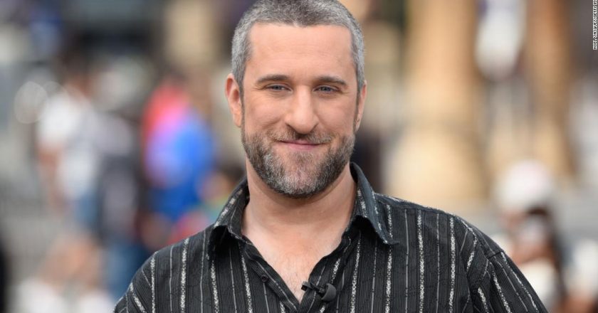 Dustin Diamond completes first round of chemotherapy for cancer treatment – CNN