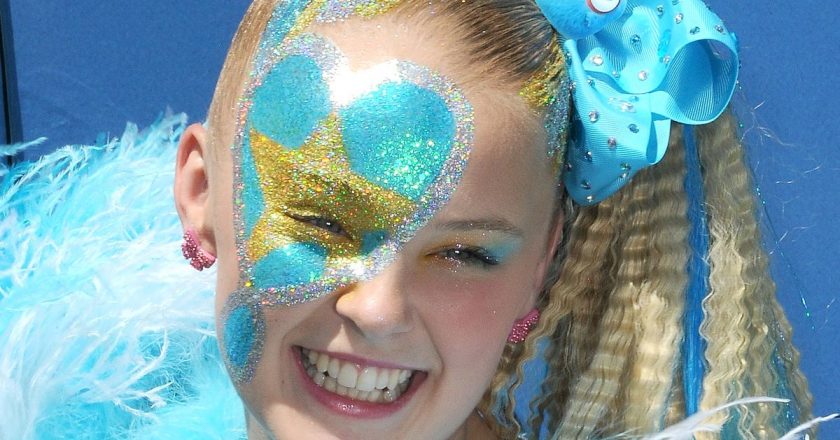 JoJo Siwa Is ‘the Happiest She’s Ever Been’ Since Coming Out – The Cut