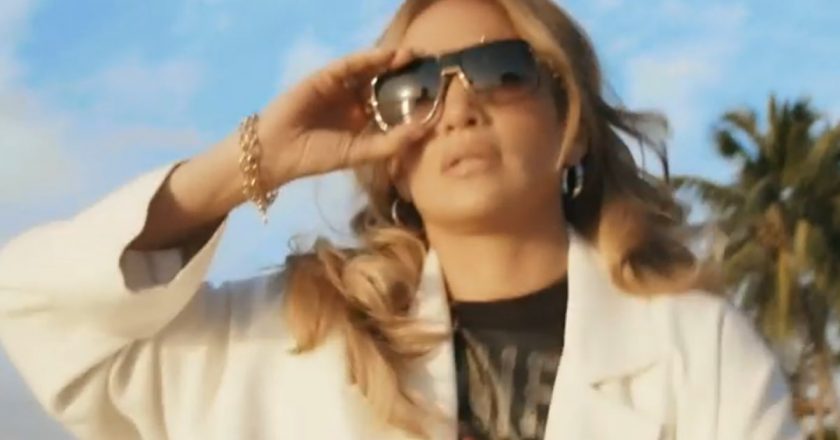 Jennifer Lopez Recreates Love Dont Cost A Thing Video 20 Years Later – TooFab