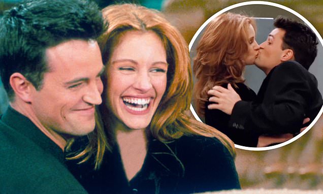 Julia Roberts got Matthew Perry to write her a paper on physics in exchange for appearing on Friends – Daily Mail