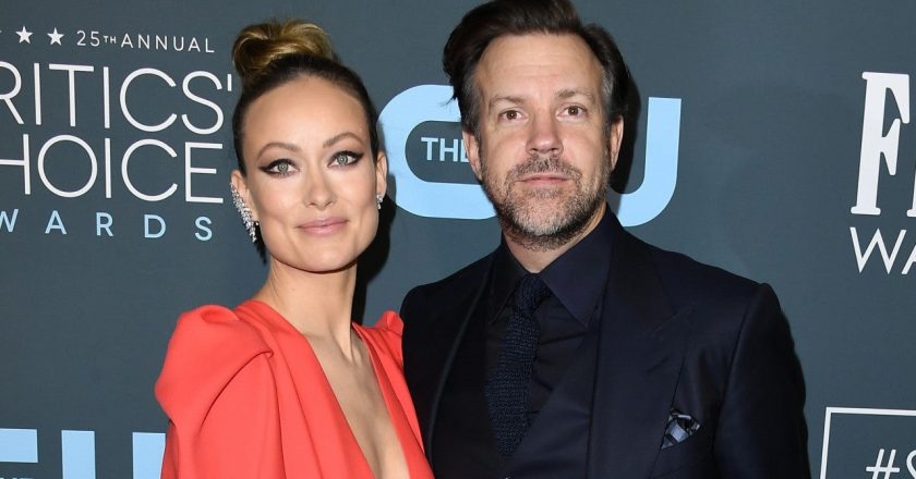 Olivia Wilde Spotted With Ex Jason Sudeikis After Hand-Holding Pics With Harry Styles – Entertainment Tonight