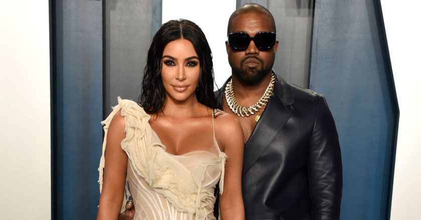 Why Kim Kardashian and Kanye Wests Calabasas Home May Cause a Major Settlement Conflict if Couple Divorces – Yahoo Lifestyle