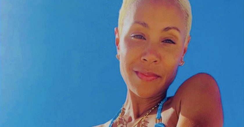 Jada Pinkett Smith stuns in tiny blue bikini on New Years Eve – Page Six