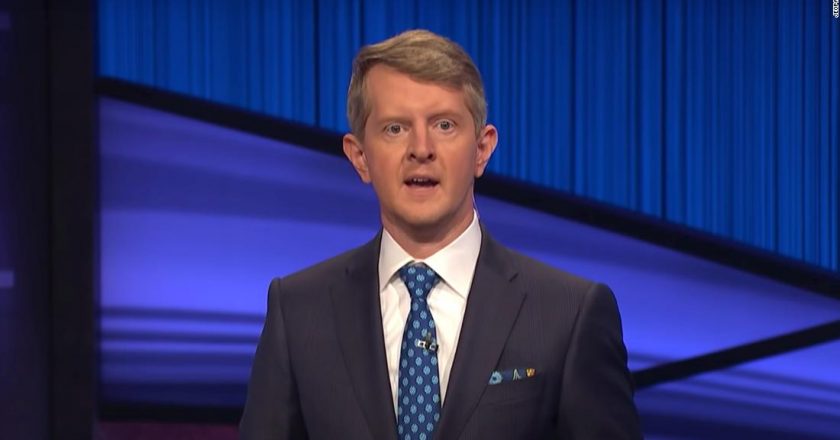 Ken Jennings hosts Jeopardy! and honors the great Alex Trebek – CNN