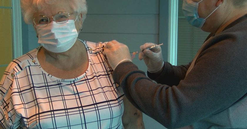 Oregonians 65+ and educators to get vaccine soon – KEZI TV