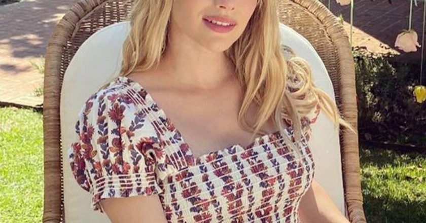 Emma Roberts Shares First Photo of Baby Boy Rhodes – E! NEWS