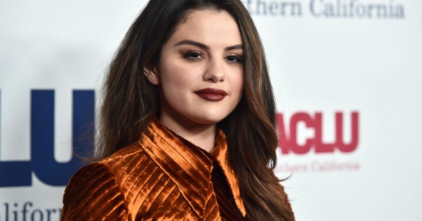 Selena Gomez elaborates on calling out Facebooks Mark Zuckerberg: I could not handle what I was seeing – Yahoo Entertainment