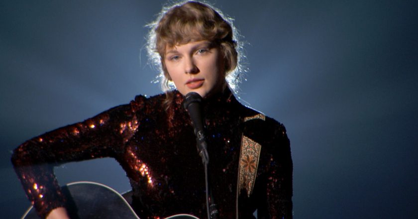 Taylor Swift Cancels Tour Dates – Pitchfork