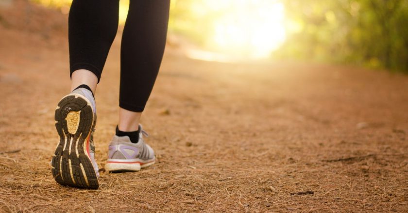 8 Tips to Follow for When You’re Walking for Weight Loss – Yahoo Lifestyle