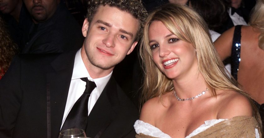 Framing Britney Spears fans claim Justin Timberlake owes star apology for 2002 post-breakup scandal – Yahoo Entertainment