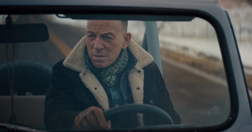 Jeep Super Bowl ad: Bruce Springsteen encourages Americans to meet in the middle – CNBC