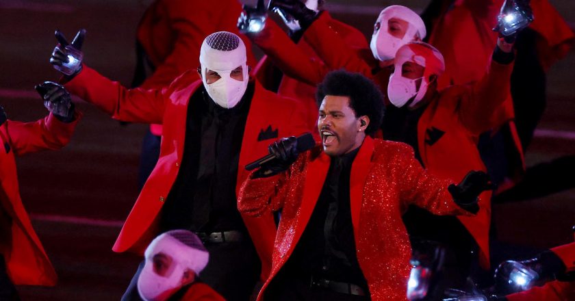 The Weeknds Super Bowl halftime performance sparked lots of memes – CBS News