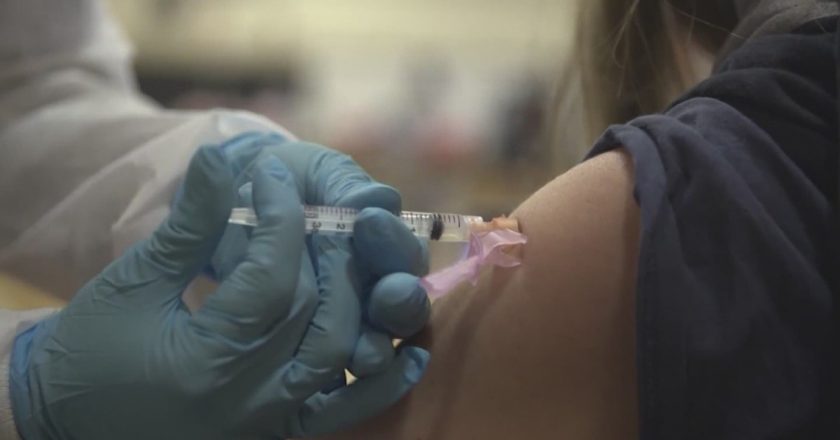 Fort Bend reopens COVID vaccine registrations after receiving large shipment of doses – KHOU.com