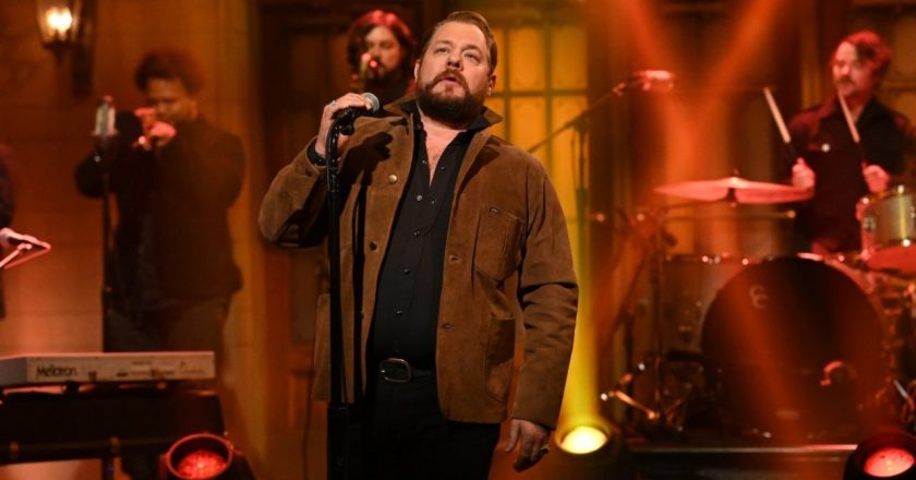 SNL: Nathaniel Rateliff Gave Stirring Performance of Redemption Last Night – PopCulture.com