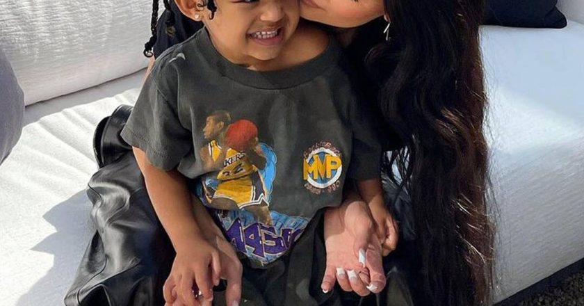 Kylie Jenners New “Bath Time” Photo of Stormi Webster Is Too Cute for Words – E! Online