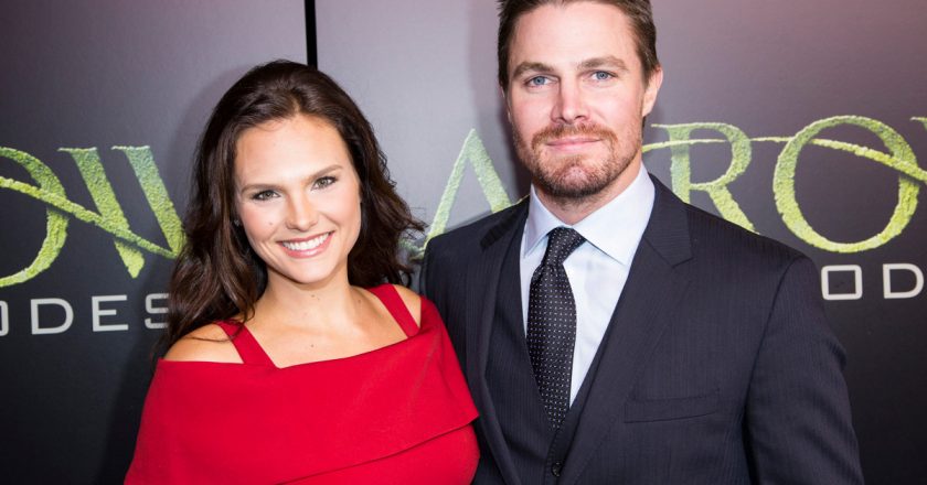 Stephen Amell removed from flight after alleged altercation with wife – Page Six