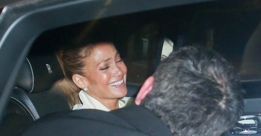 Jennifer Lopez and Ben Affleck All Smiles After Dinner Date – TMZ