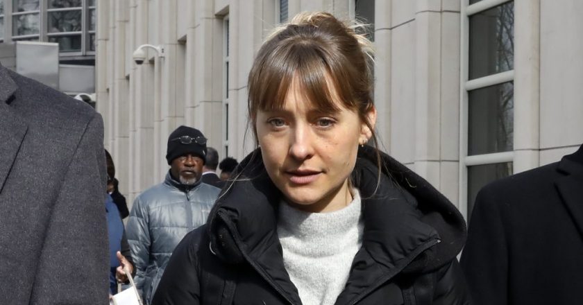 Allison Mack Tells Court “I Am So Sorry”; ‘Smallville’ Alum Seeks No Jail Time For Role In NXIVM Cult – Deadline