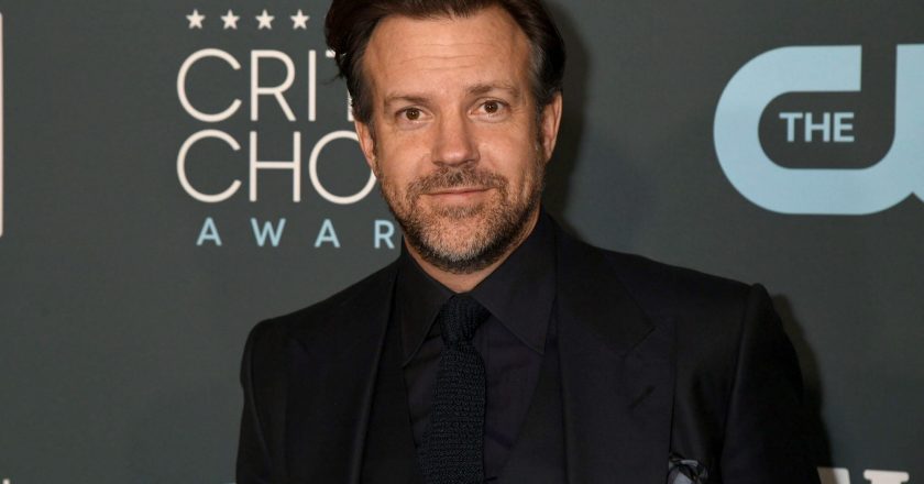 Jason Sudeikis Made Things Official With His New Girlfriend Keeley Hazell – Yahoo Lifestyle