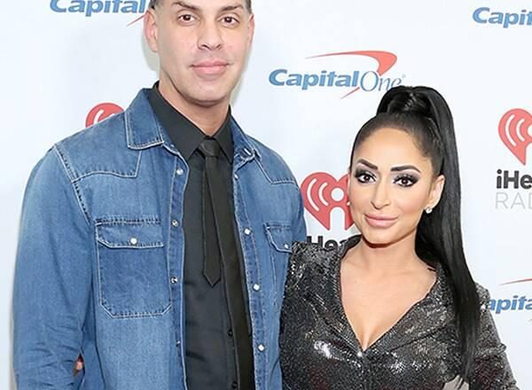 Jersey Shore s Angelina Pivarnick Details “Nonexistent” Sex Life Amid Chris Larangeira Split Rumor – Yahoo Entertainment