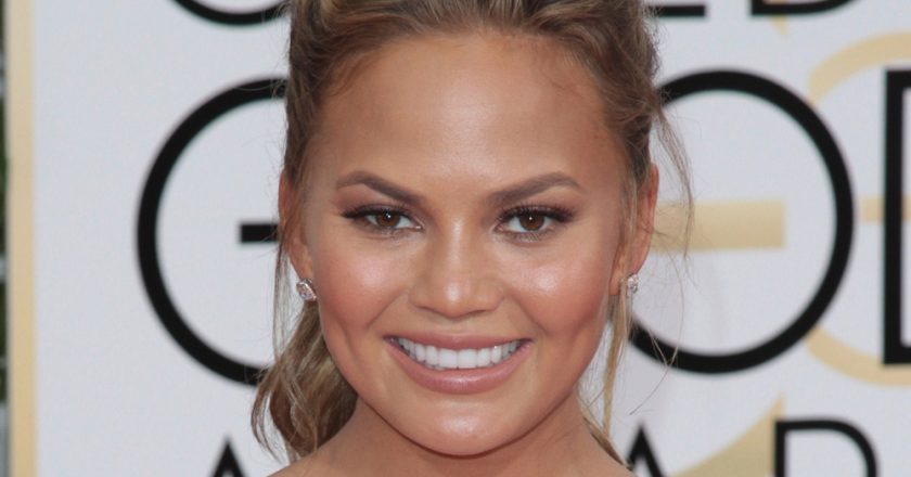 Chrissy Teigen Will Be Recast In ‘Never Have I Ever’ Guest Voiceover Role Amid Controversy – Deadline