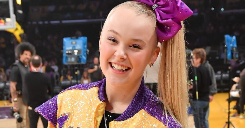 JoJo Siwa Is Trying To Get The Kissing Scene In Her Upcoming Movie “Bounce” Removed – BuzzFeed