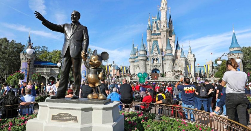 Disney theme parks are notoriously pricey, but these proven tips and tricks can help you save hundreds – Business Insider