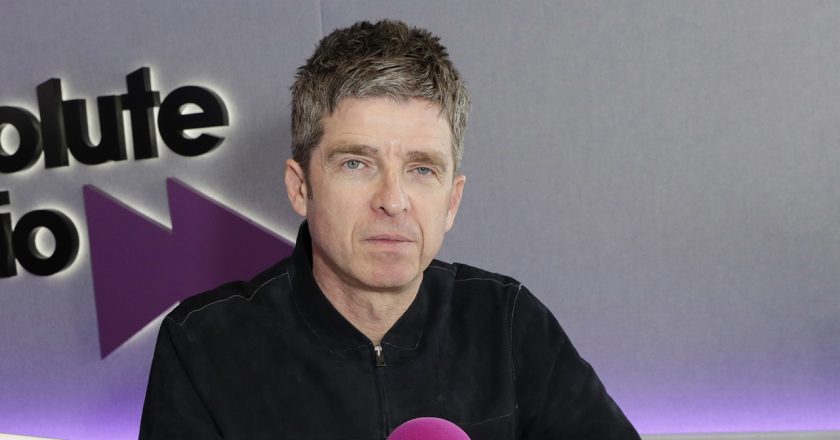 Oasis frontman Noel Gallagher slams Prince Harry for dissing royal family – Fox News