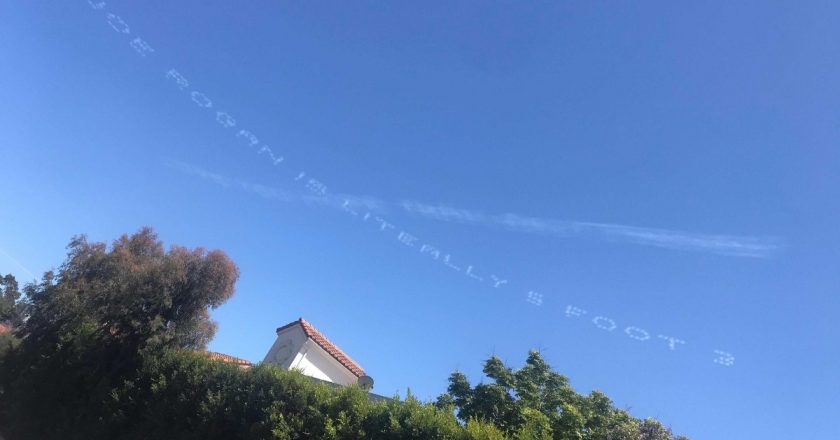 Joe Rogan Dissed During a Skywritten Marriage Proposal in LA Costing $17K – TheWrap